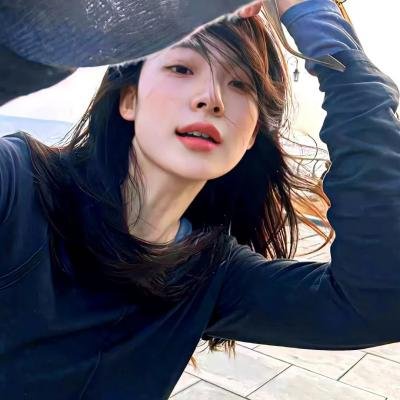 美人无泪